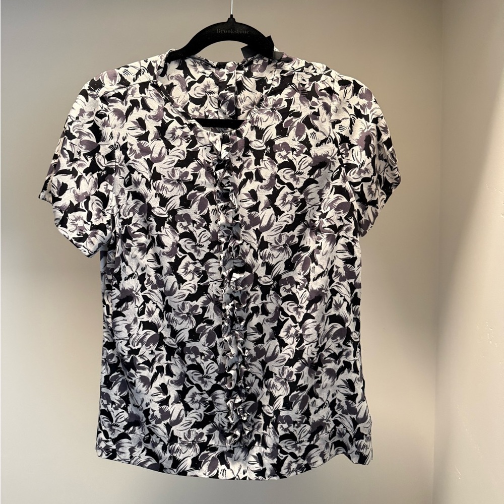 Semantiks Black and White Floral Blouse